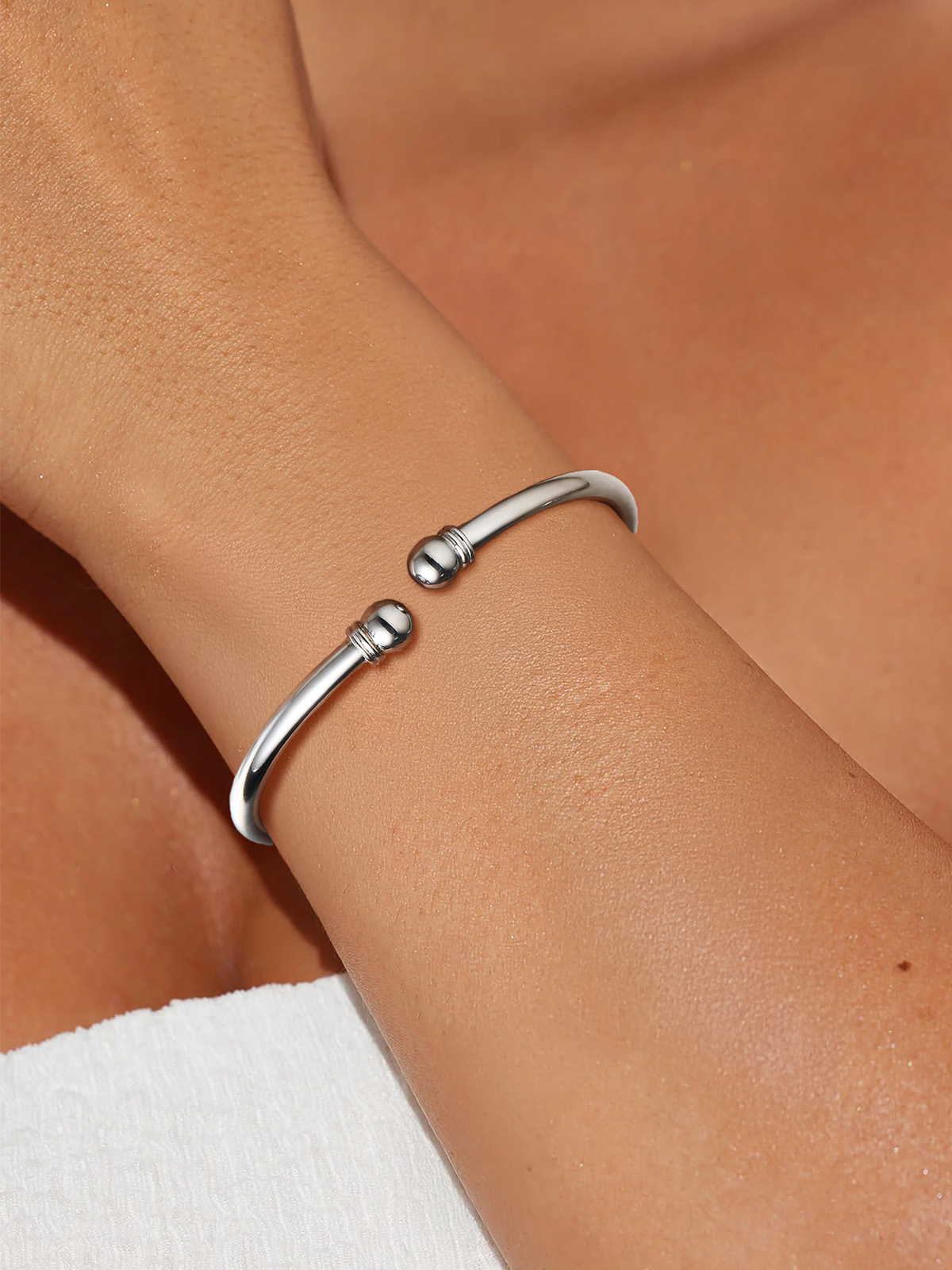 Open Adjustable Bangle Cuff Polished Bracelet in Platinum Plated