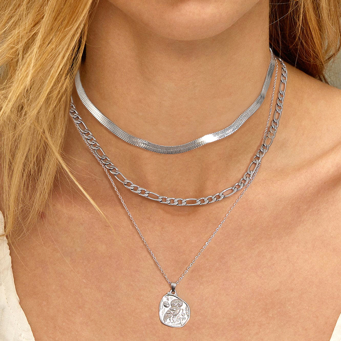 3mm Thick Figaro Chain Necklace for Women-02