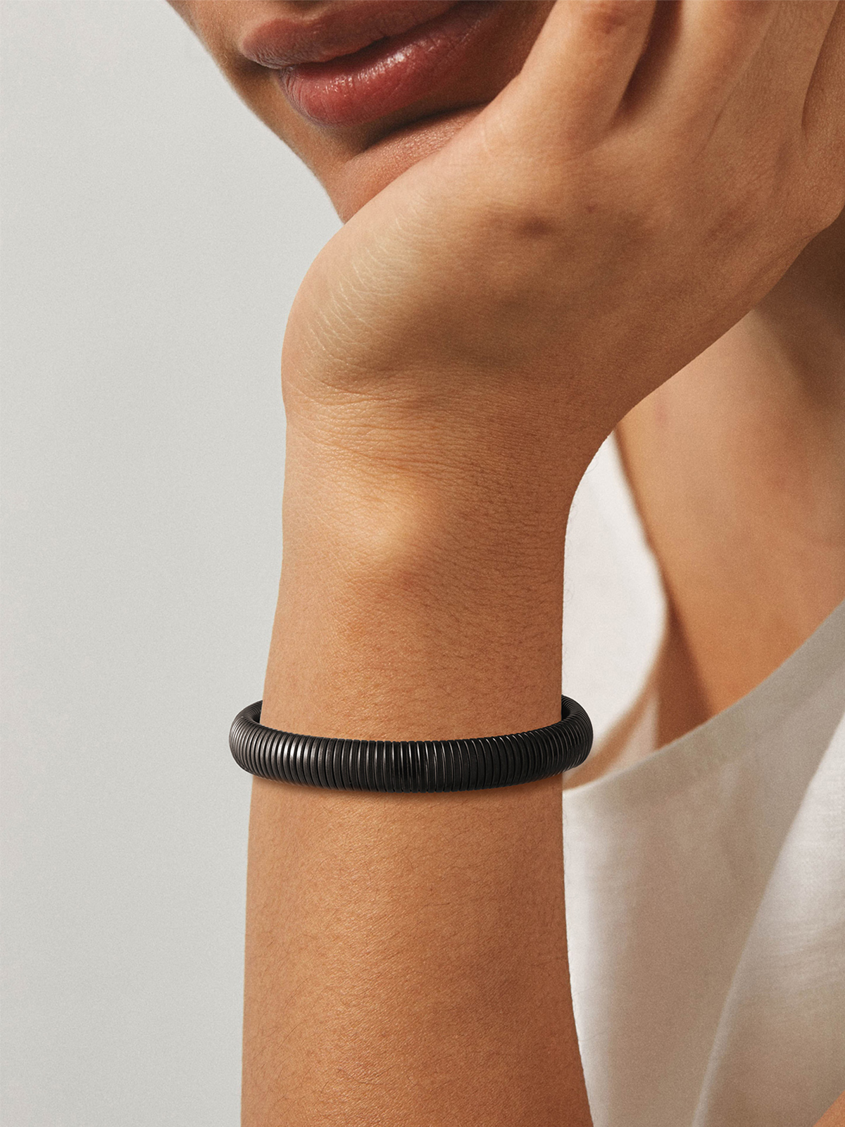 Chunky Stretch Bangle Bracelet in Black Plated