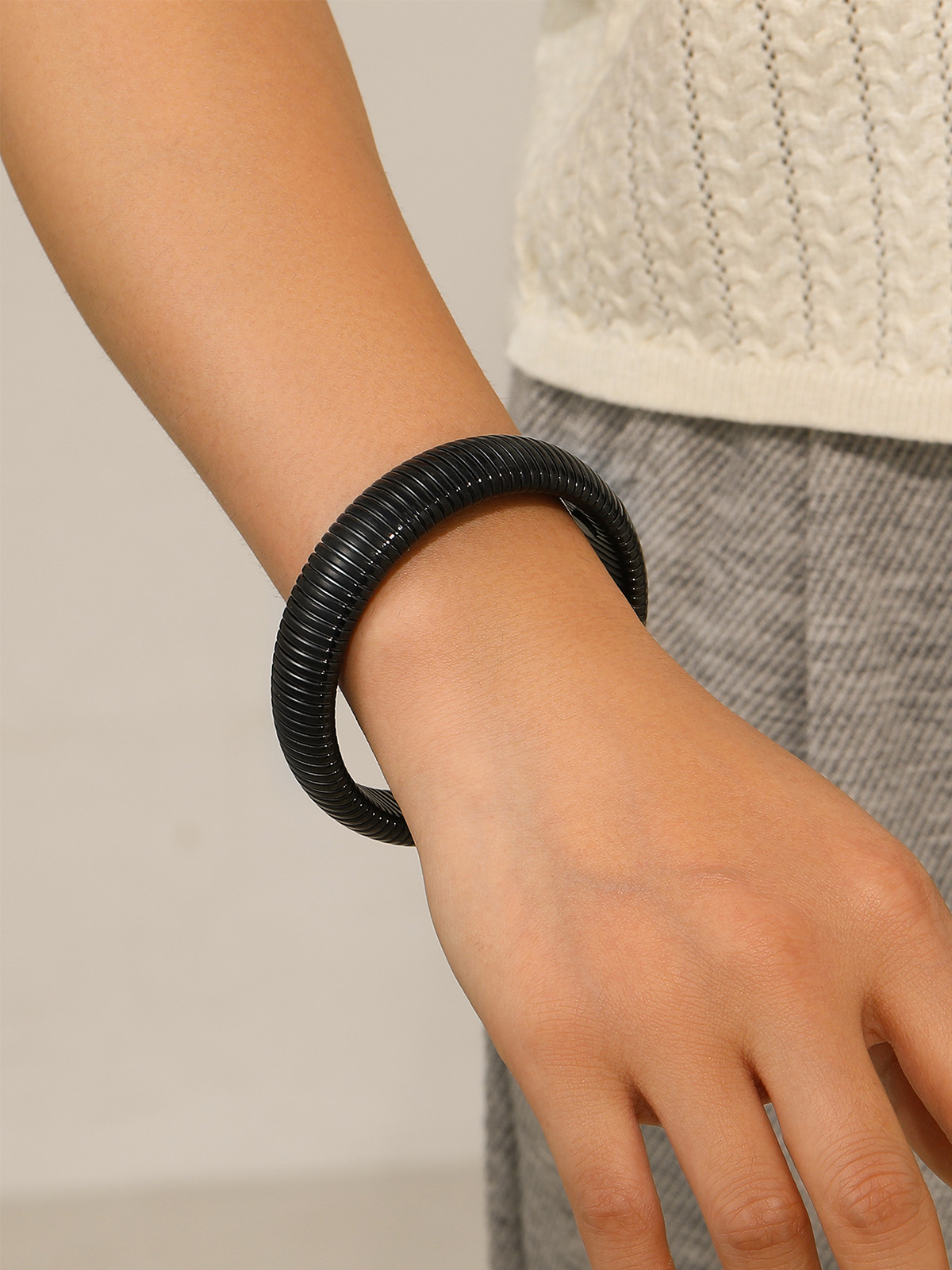 Chunky Stretch Bangle Bracelet in Black Plated