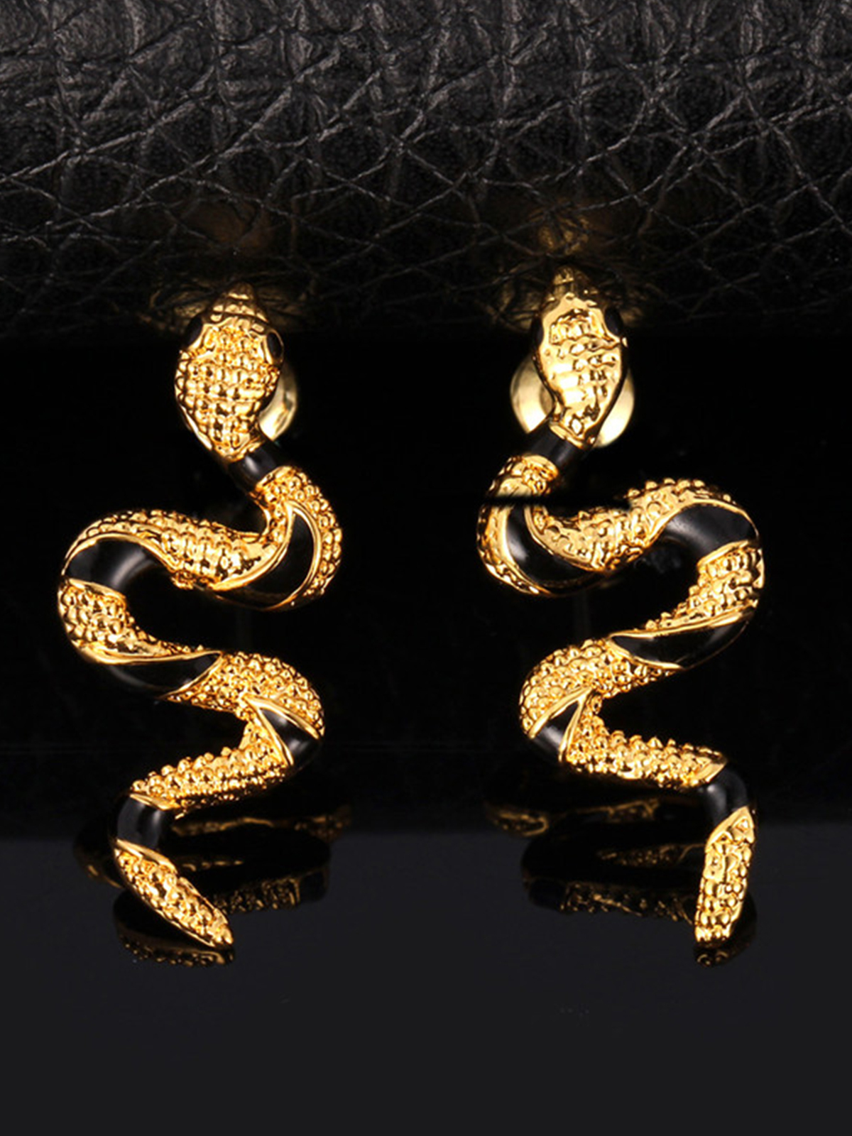 Snake Stud Earrings with Rhinestone in 18K Gold Plated