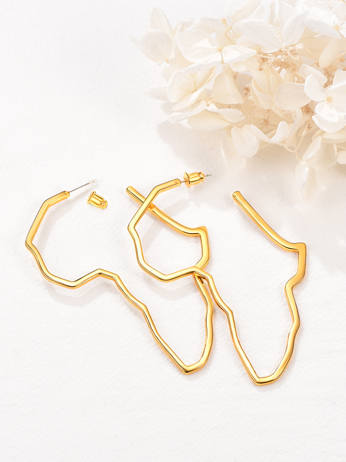 45mm African Outline Earrings Dangle Earrings in 14K Gold