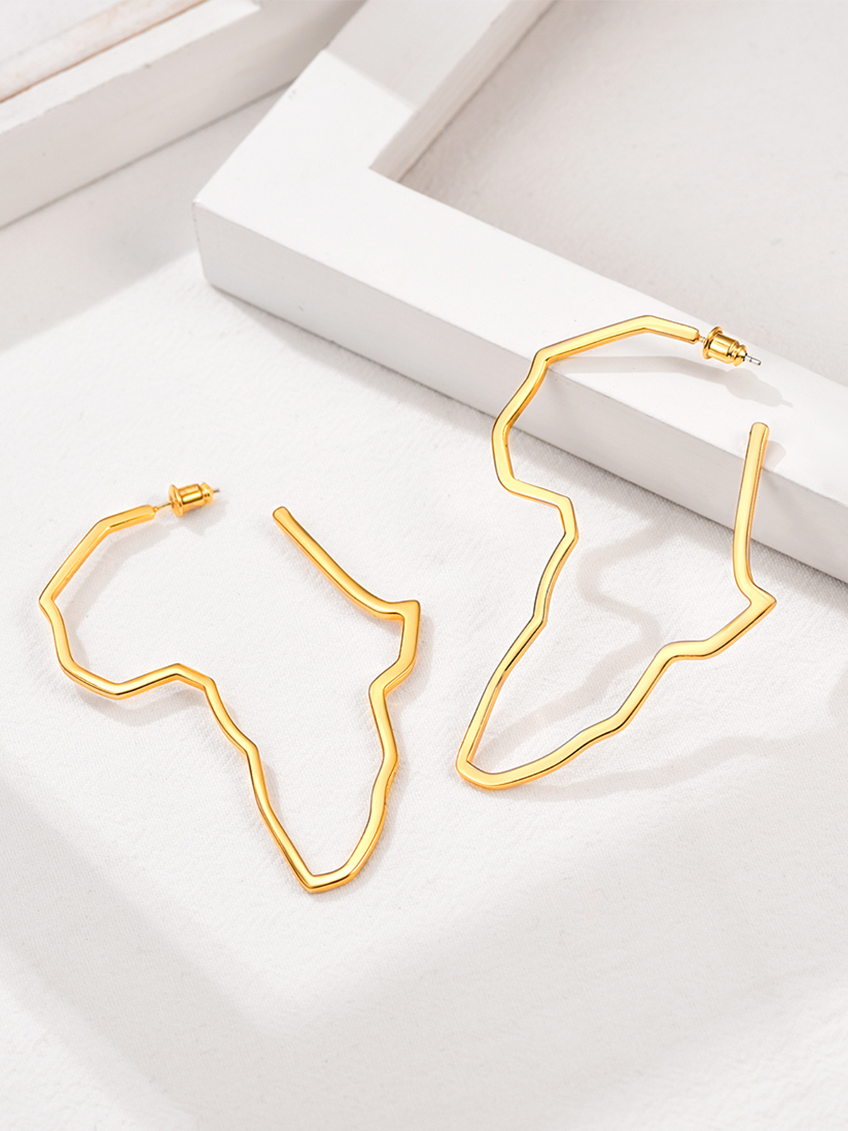 45mm African Outline Earrings Dangle Earrings in 14K Gold