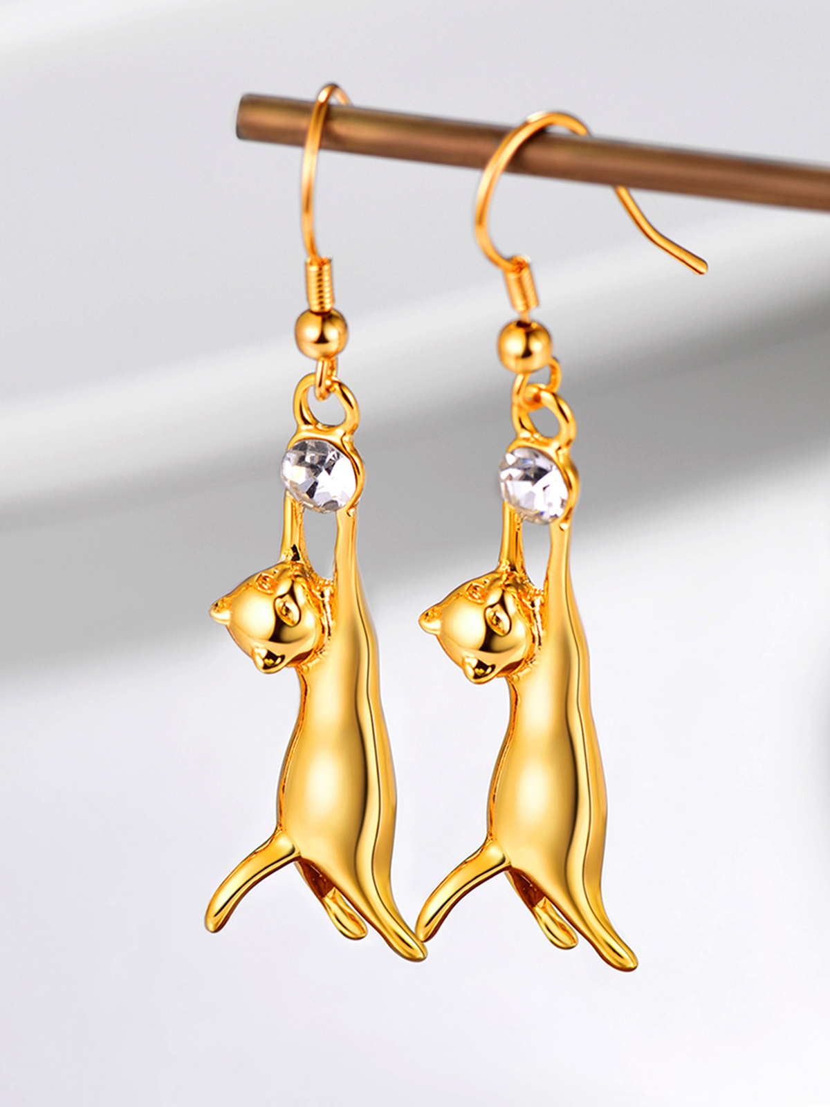 Cute Cat Dangle Drop Earrings With Rhinestone in 18K Gold