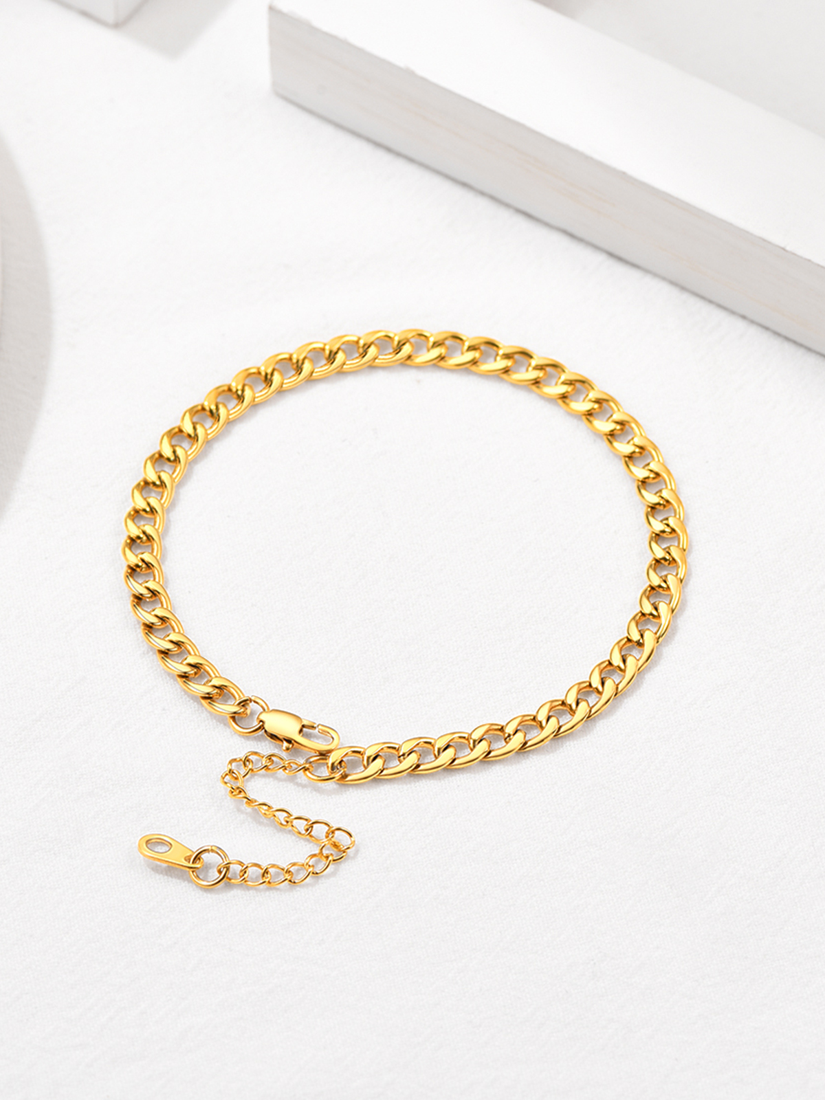 5mm Thick Cuban Chain Anklet in Silver in 18K Gold Plated