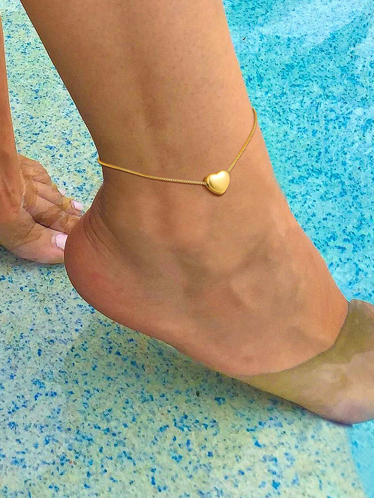 1.1mm Tiny Heart Box Chain Anklet in 18K Gold