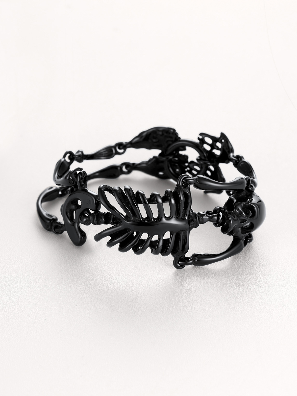 35mm Chunky Gothic Skull Bracelet in Black