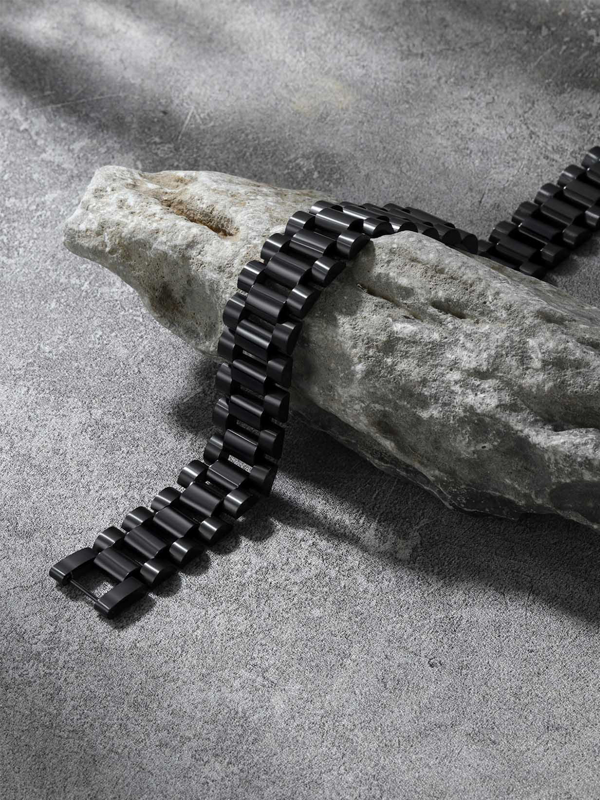 15mm Chunky Watchband Link Chain Bracelet in Black Plated