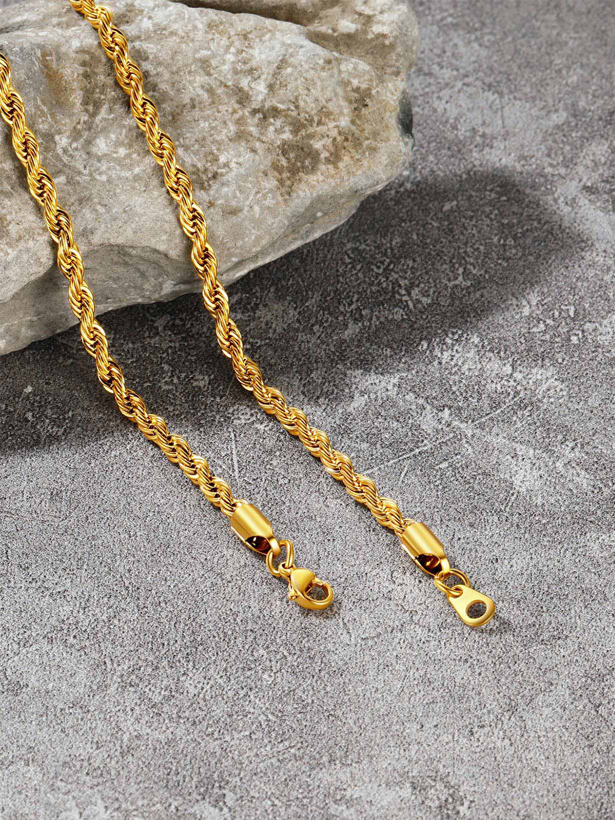 3mm Thick Twisted Rope Chain Necklace in 18K Gold Plated