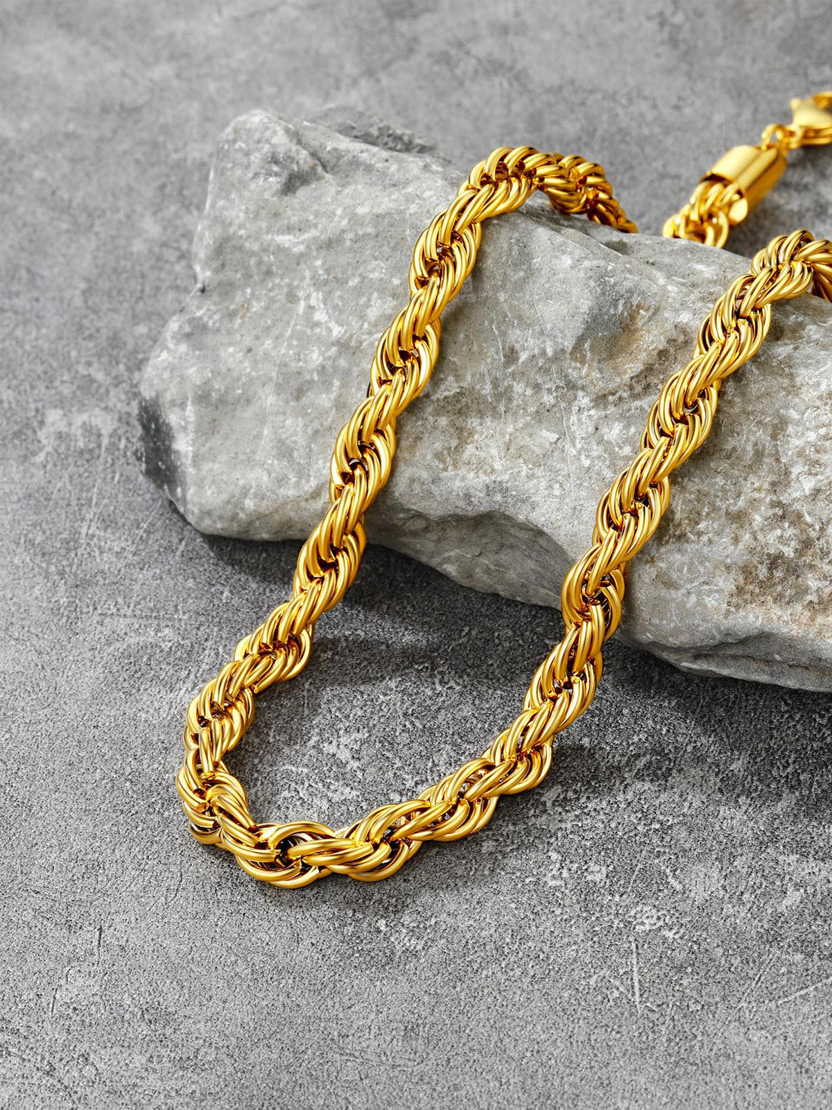 9mm Thick Twisted Rope Chain Necklace in 18K Gold Plated