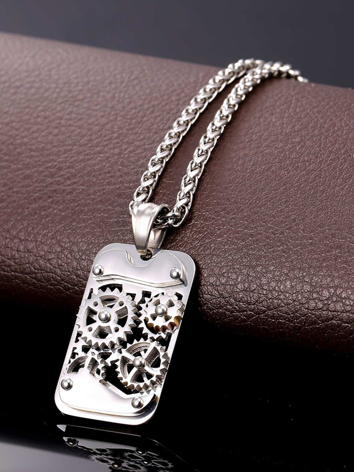 Rotatable Gear Pendant Steampunk Necklace in Stainless Plated