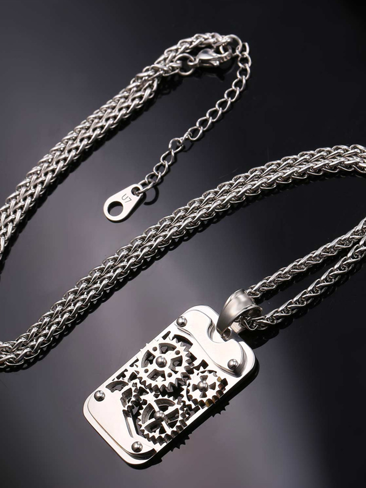 Rotatable Gear Pendant Steampunk Necklace in Stainless Plated