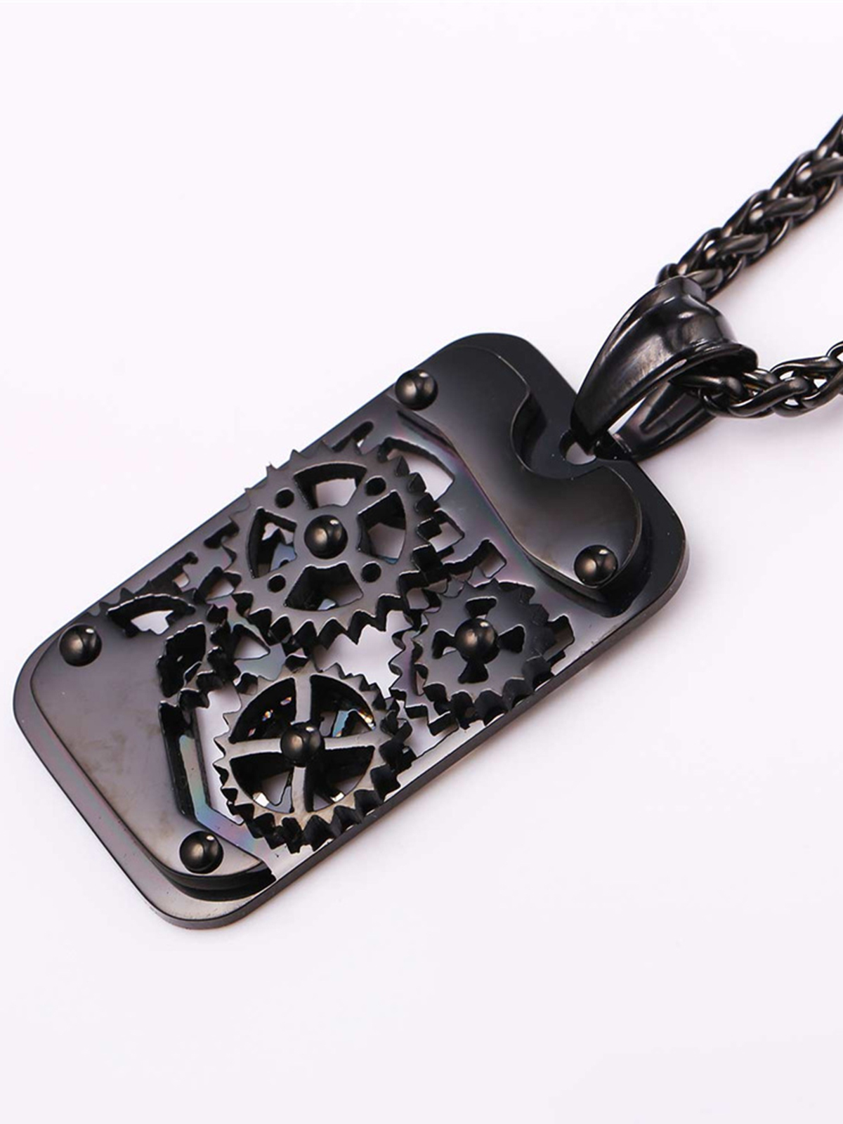 Rotatable Gear Pendant Steampunk Necklace in Black Plated