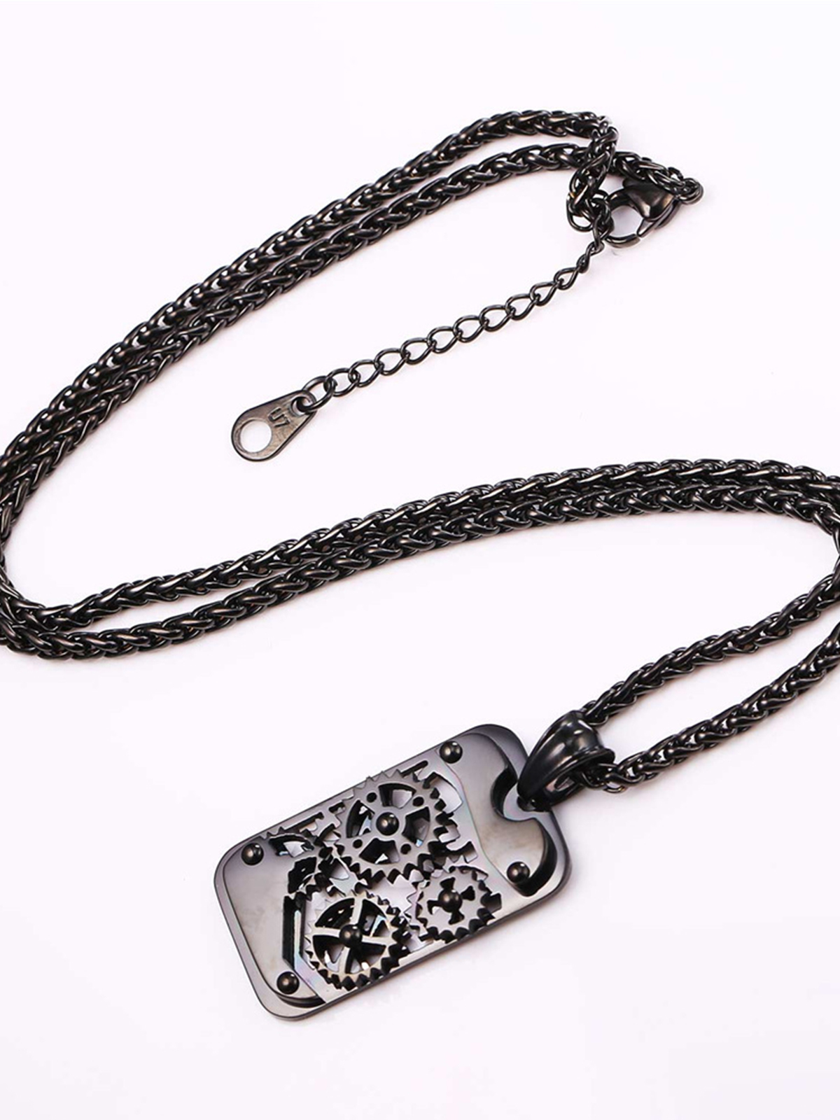 Rotatable Gear Pendant Steampunk Necklace in Black Plated
