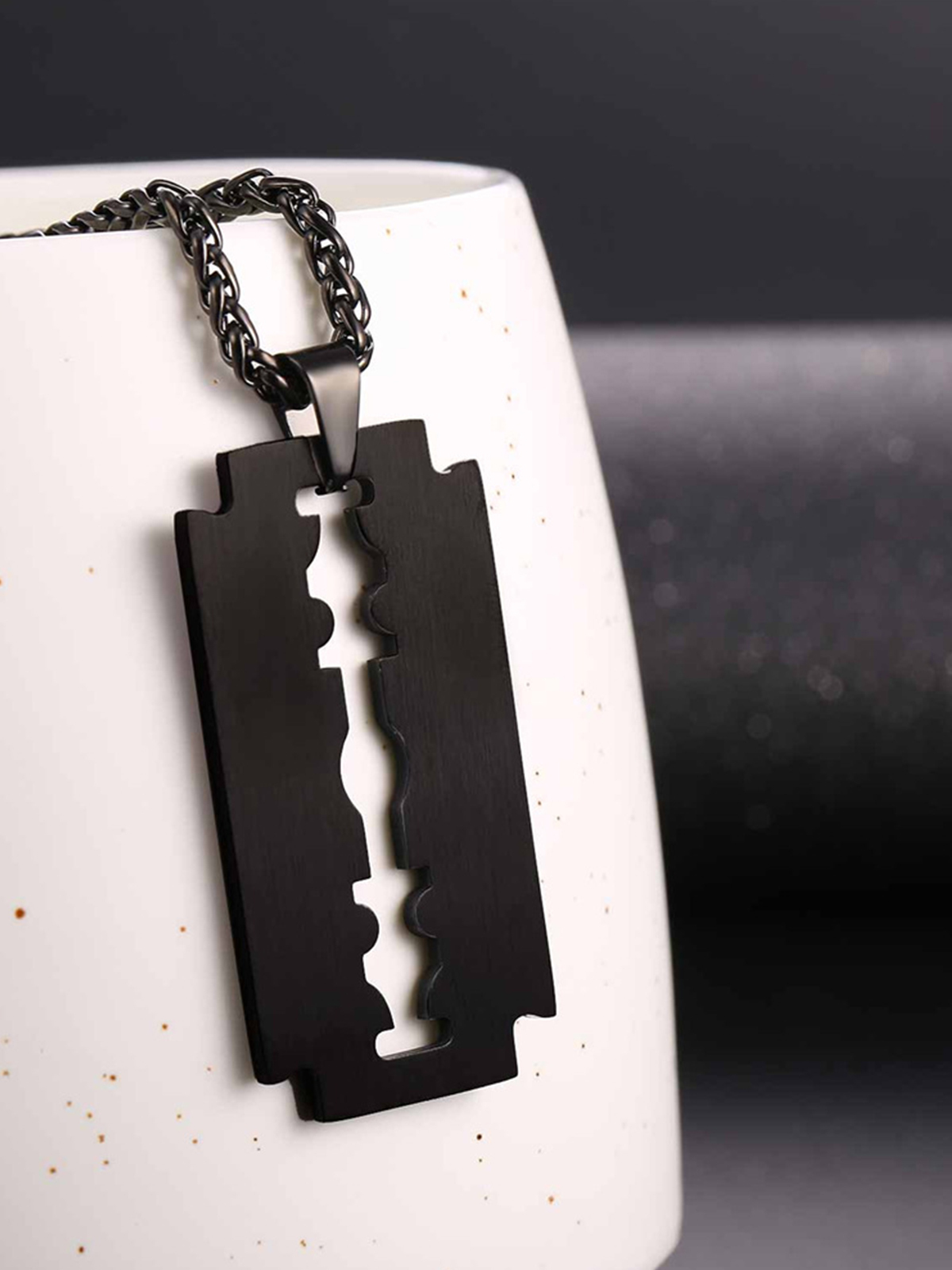 Razor Blade Pendant Punk Necklace in Black