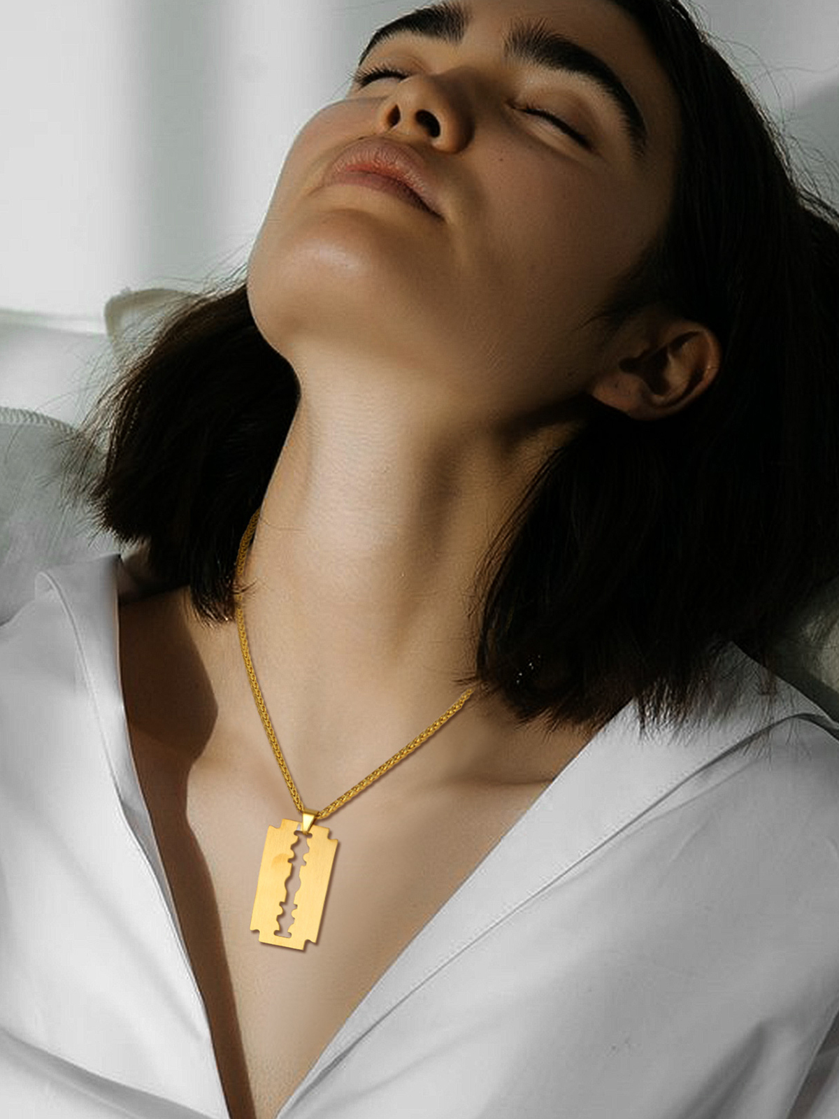 Razor Blade Pendant Punk Necklace in 18K Gold