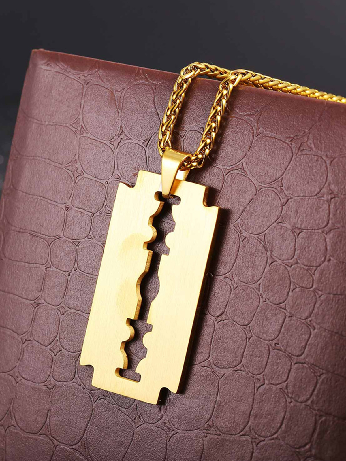 Razor Blade Pendant Punk Necklace in 18K Gold