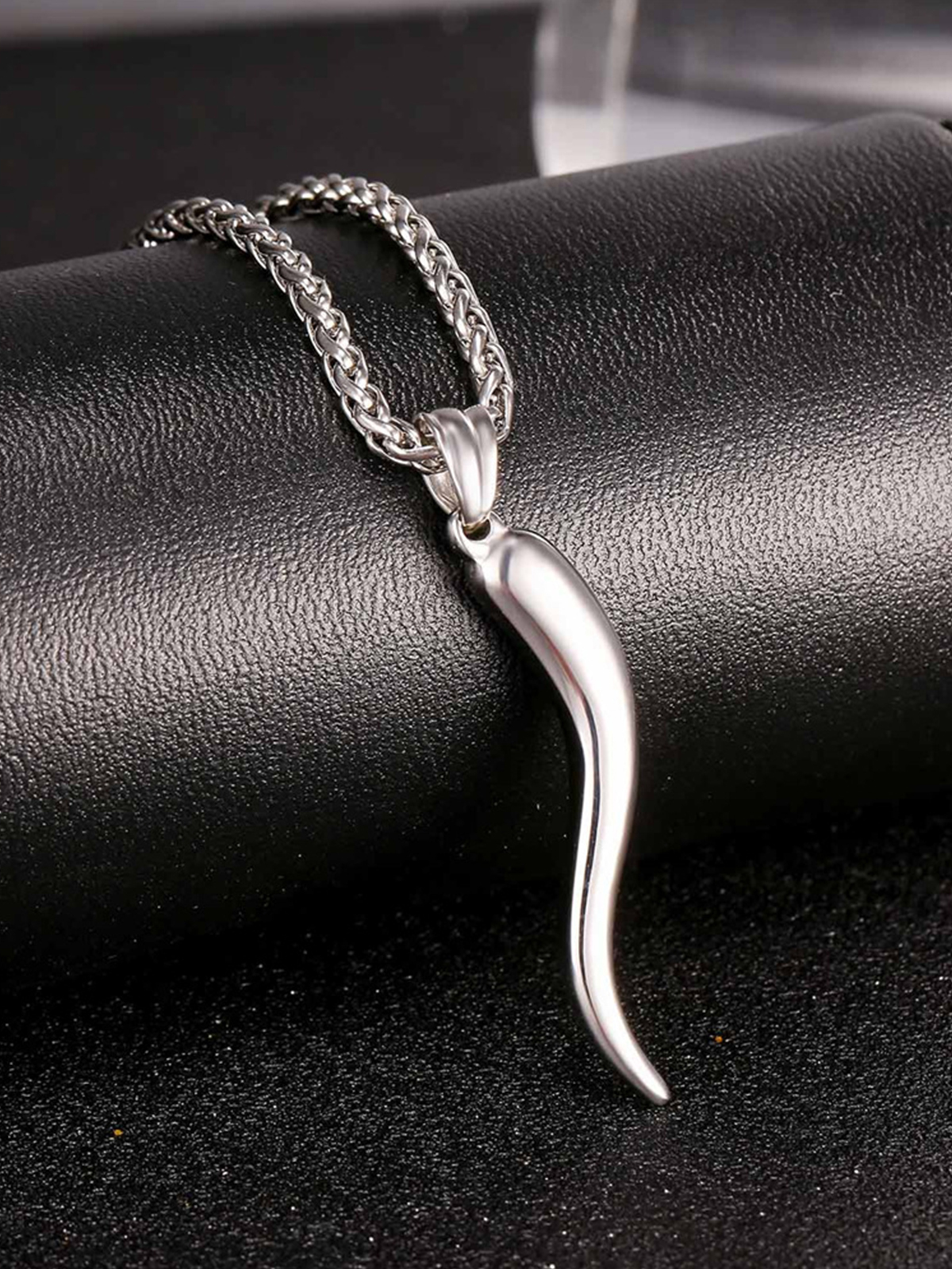 Italian Horn Pendant Cornicello Necklace in Silver
