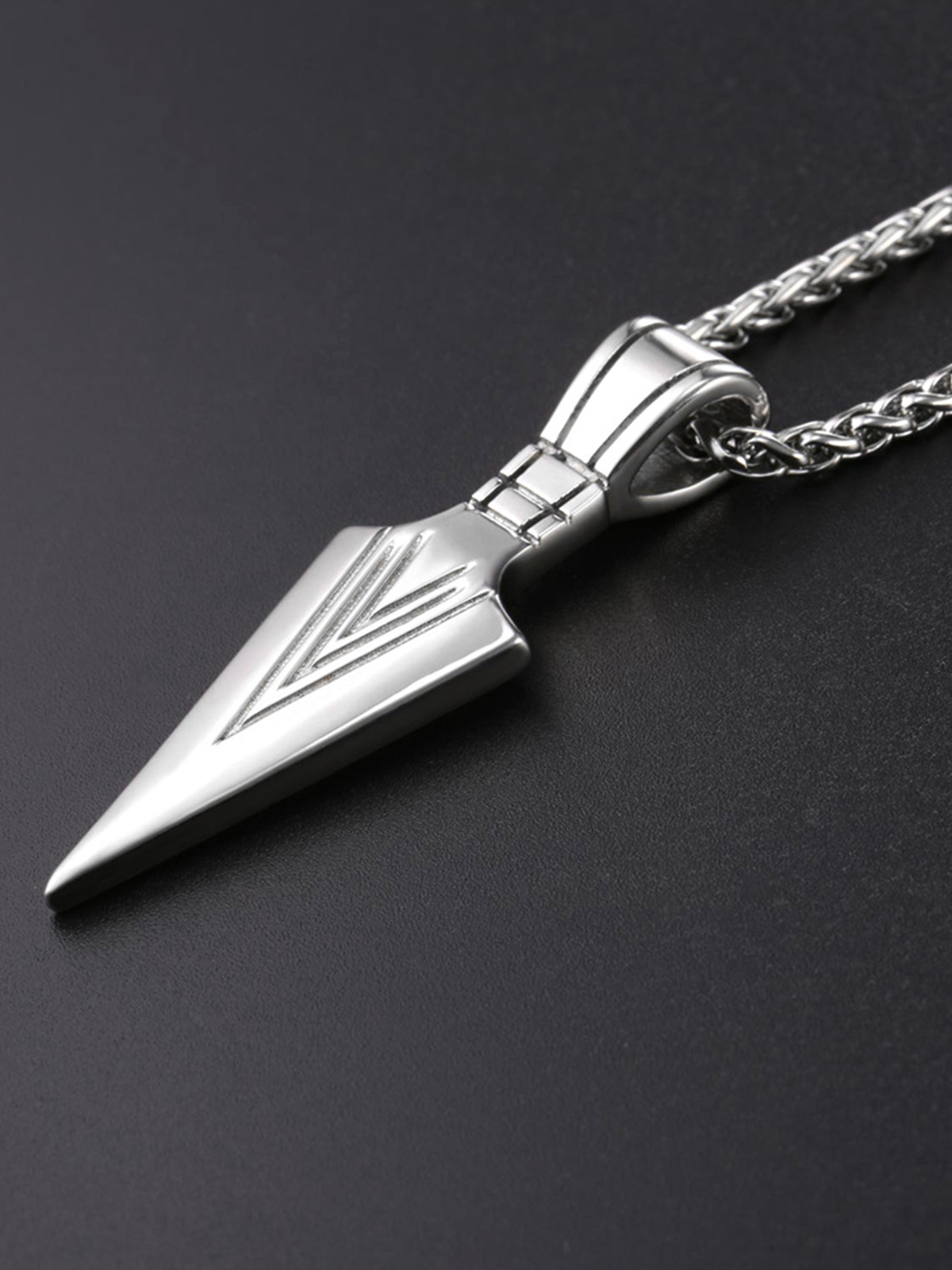 Arrowhead Necklace Spear Point Pendant in Stainless