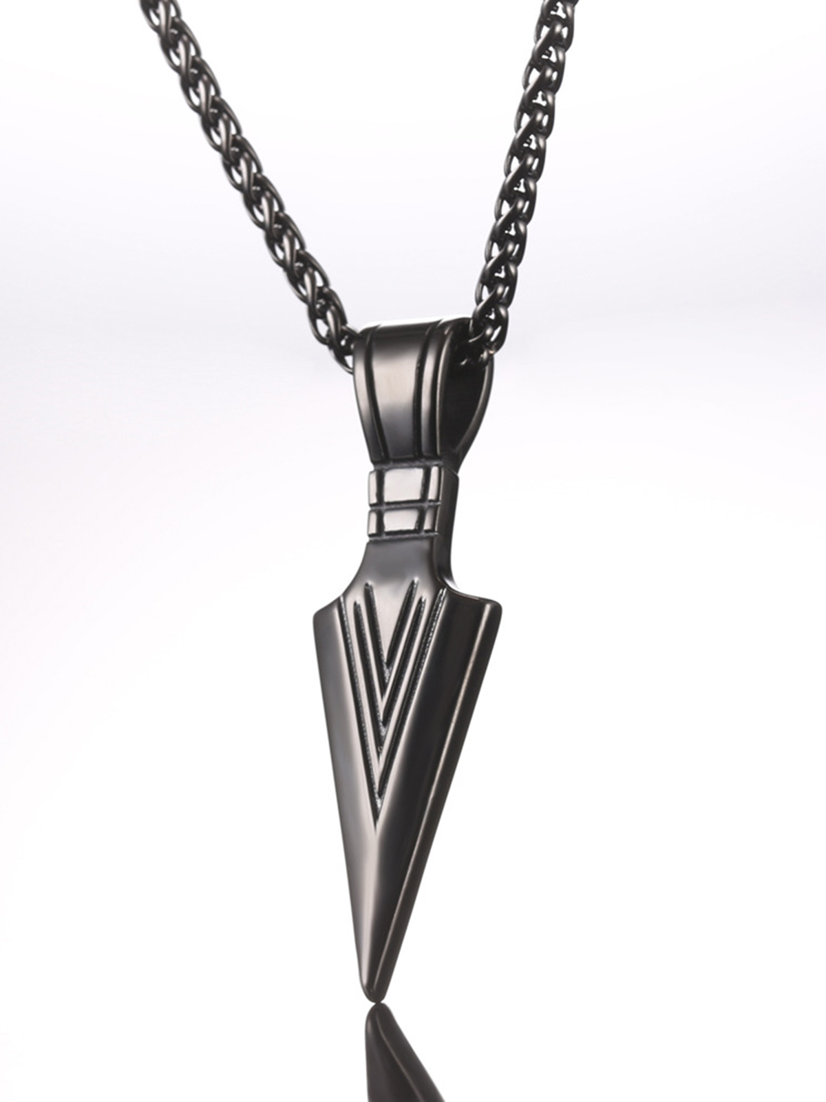 Arrowhead Necklace Spear Point Pendant in Black