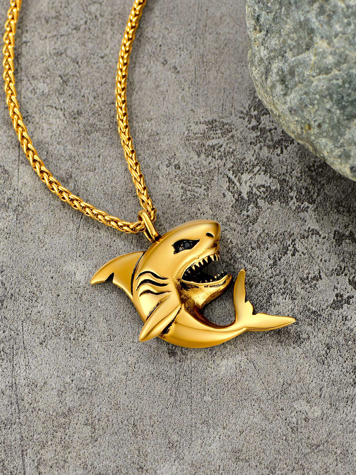 Shark Pendant Animal Jewelry in 18K Gold
