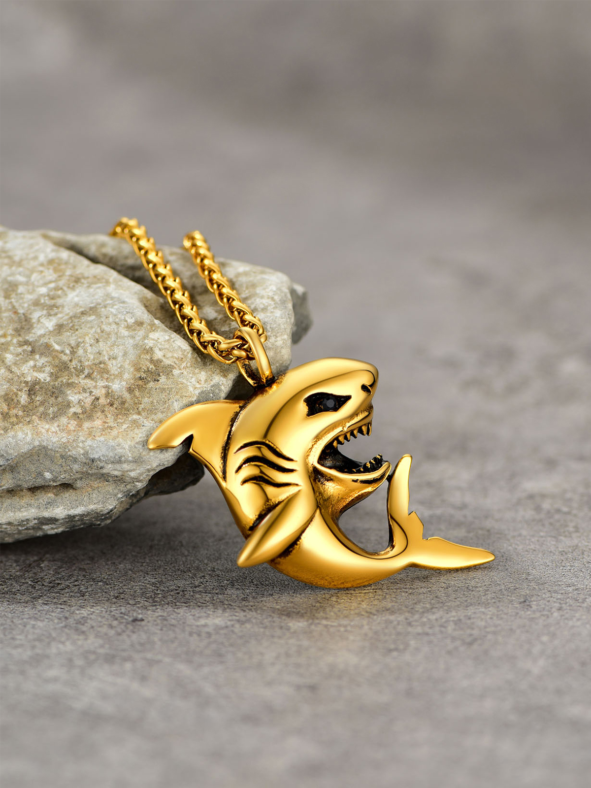 Shark Pendant Animal Jewelry in 18K Gold