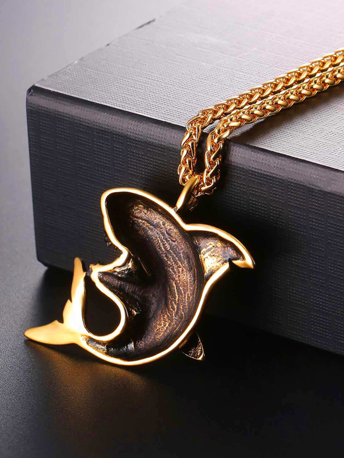 Shark Pendant Animal Jewelry in 18K Gold