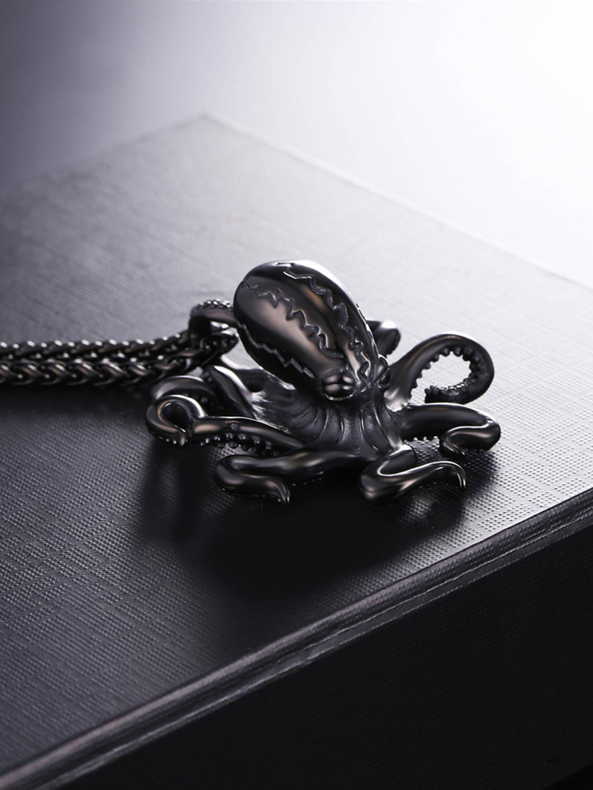 Octopus Pendant Animal Necklace in Black Plated