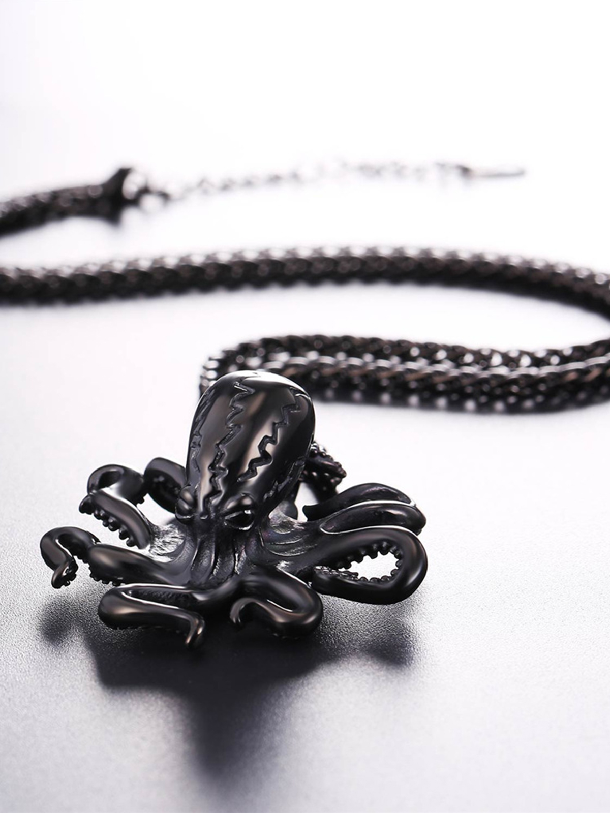 Octopus Pendant Animal Necklace in Black Plated