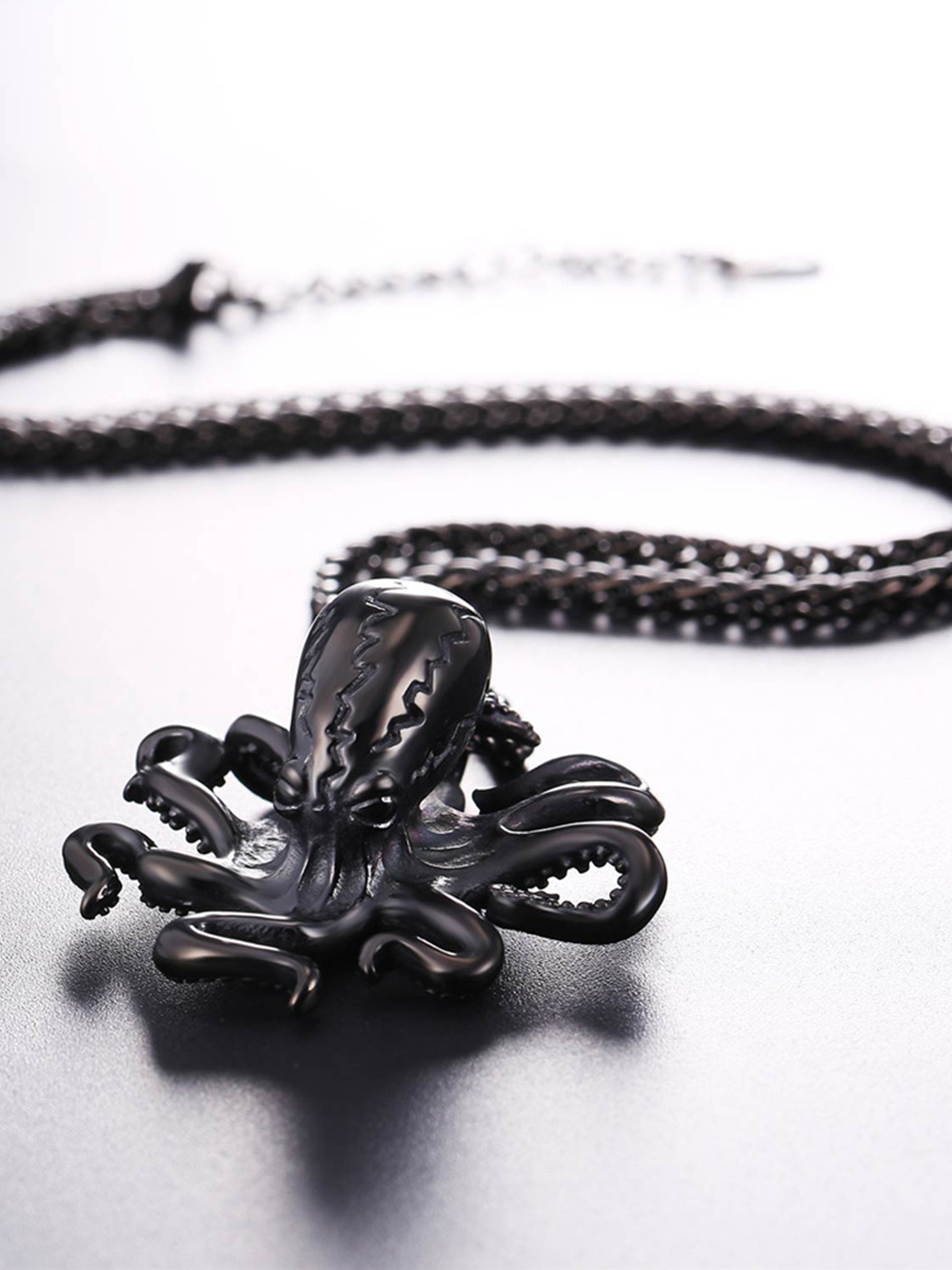 Octopus Pendant Animal Necklace in Black Plated