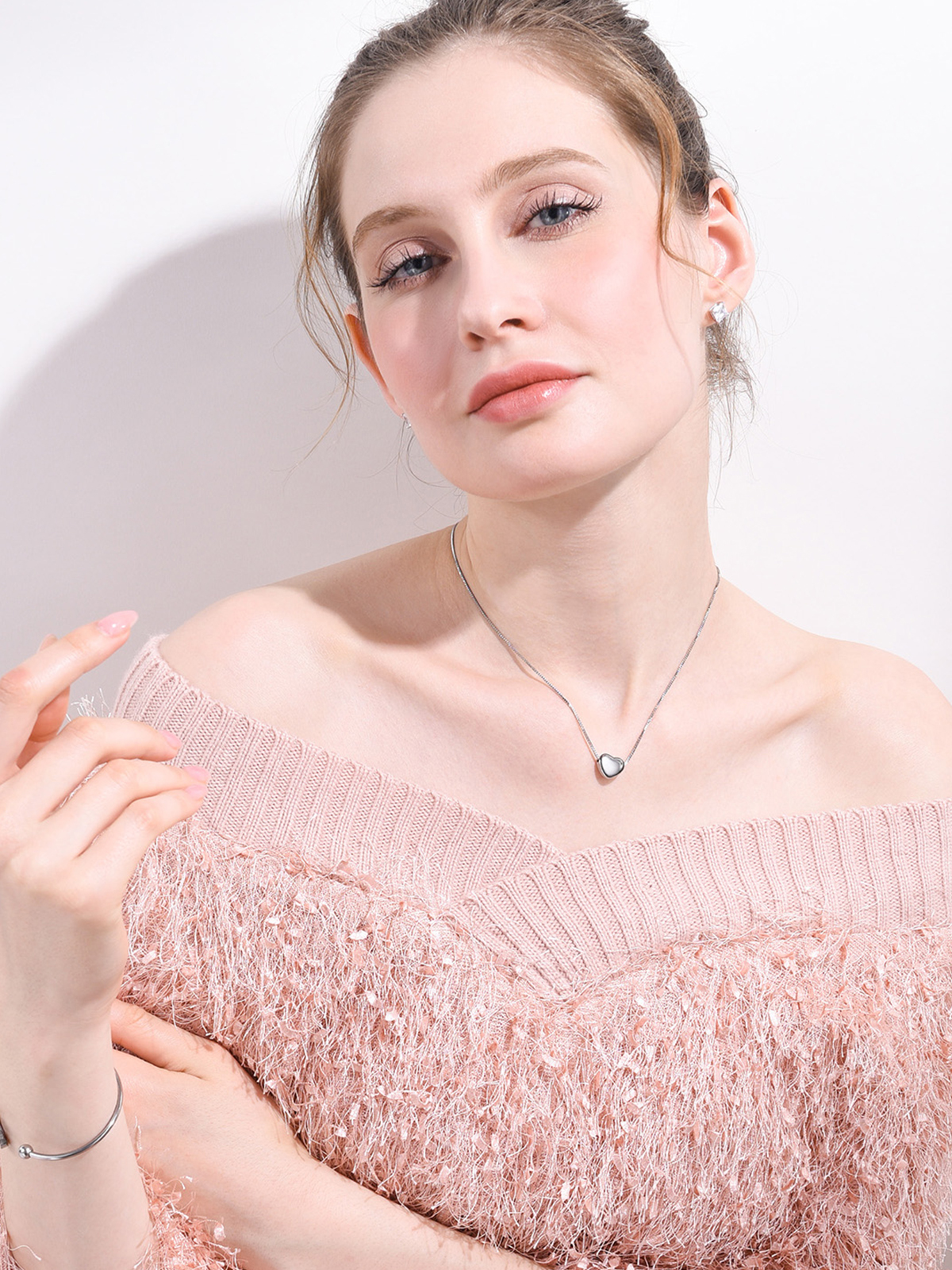 Tiny Heart Pendant Box Chain Necklace in Stainless