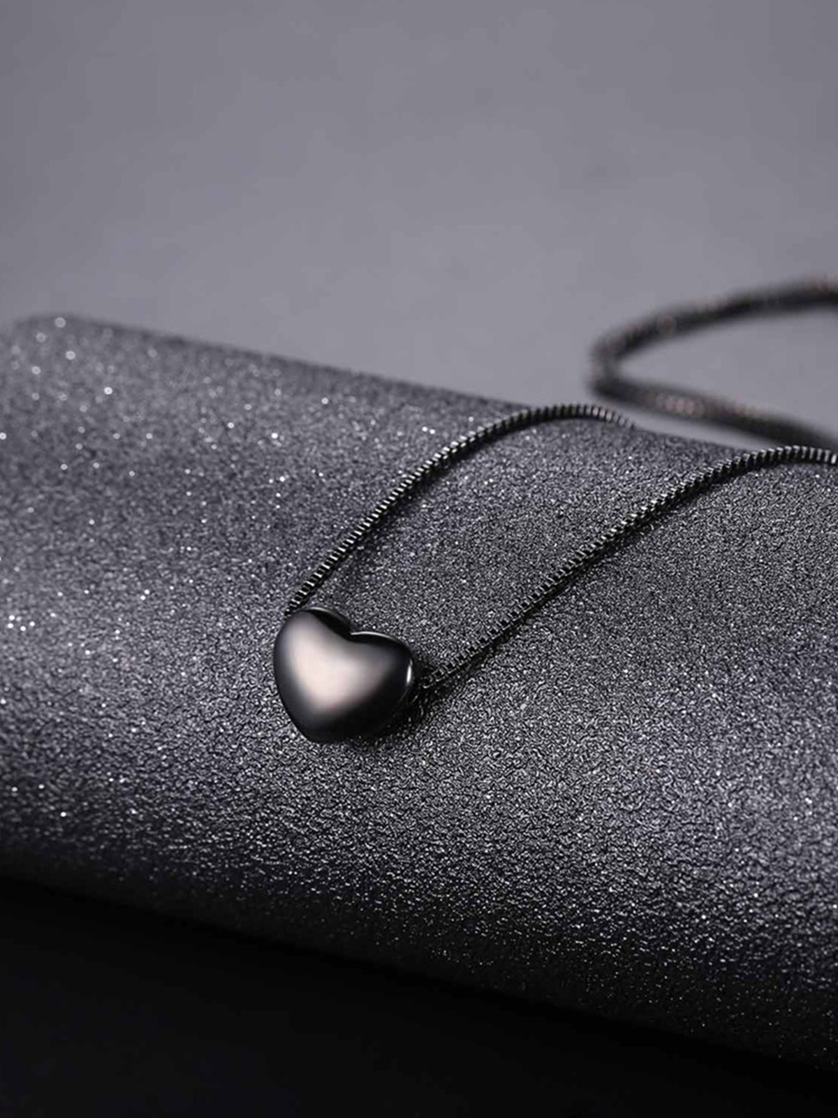 Tiny Heart Pendant Box Chain Necklace in Black Plated