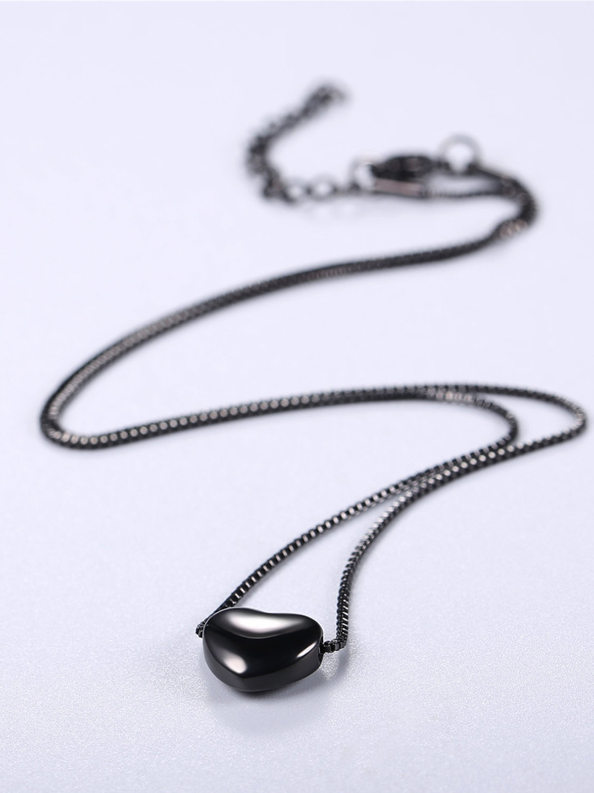 Tiny Heart Pendant Box Chain Necklace in Black Plated