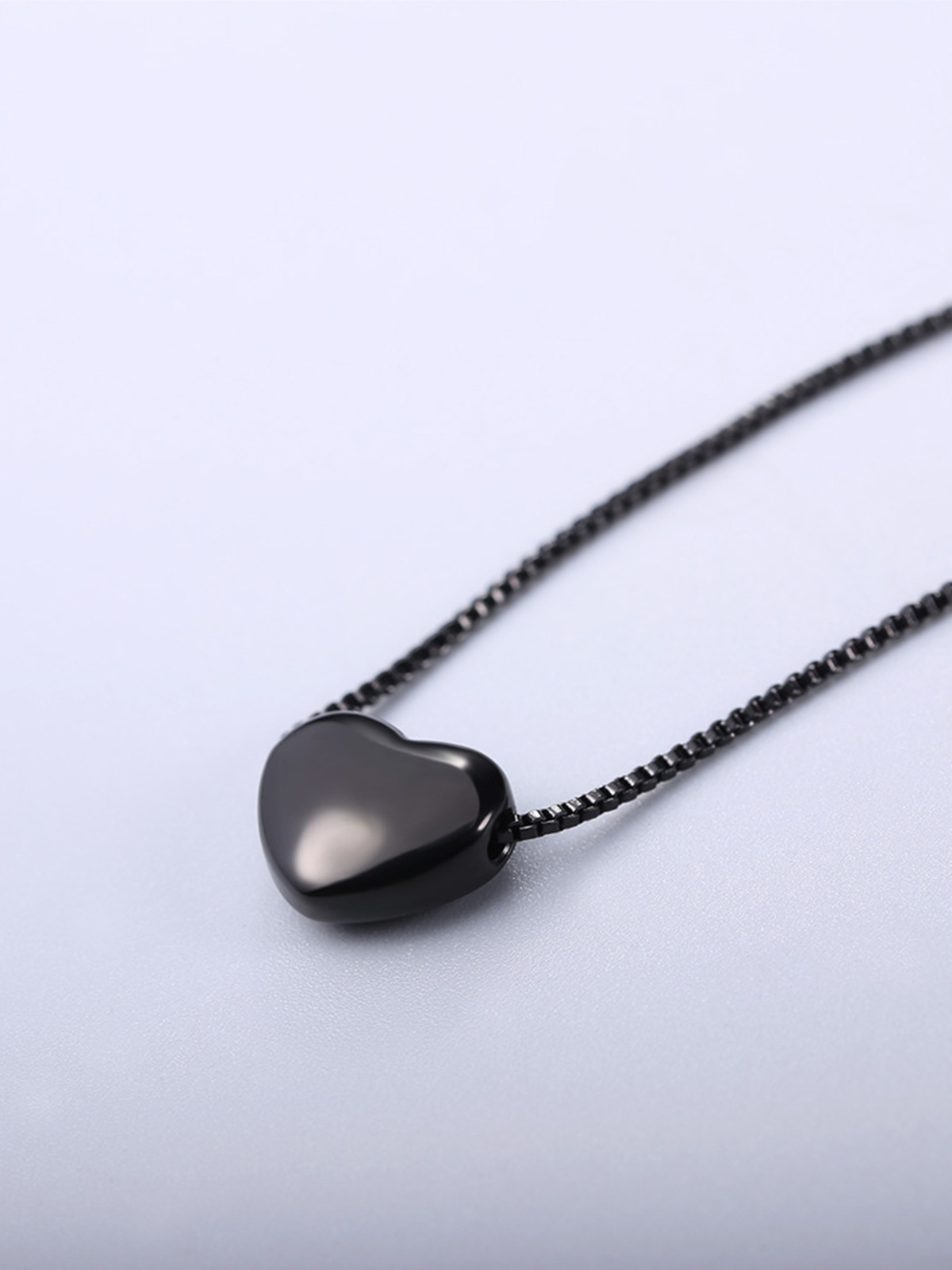 Tiny Heart Pendant Box Chain Necklace in Black Plated