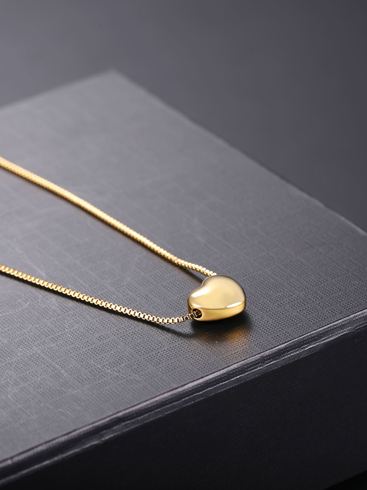 Tiny Heart Pendant Box Chain Necklace in 18K Gold Plated