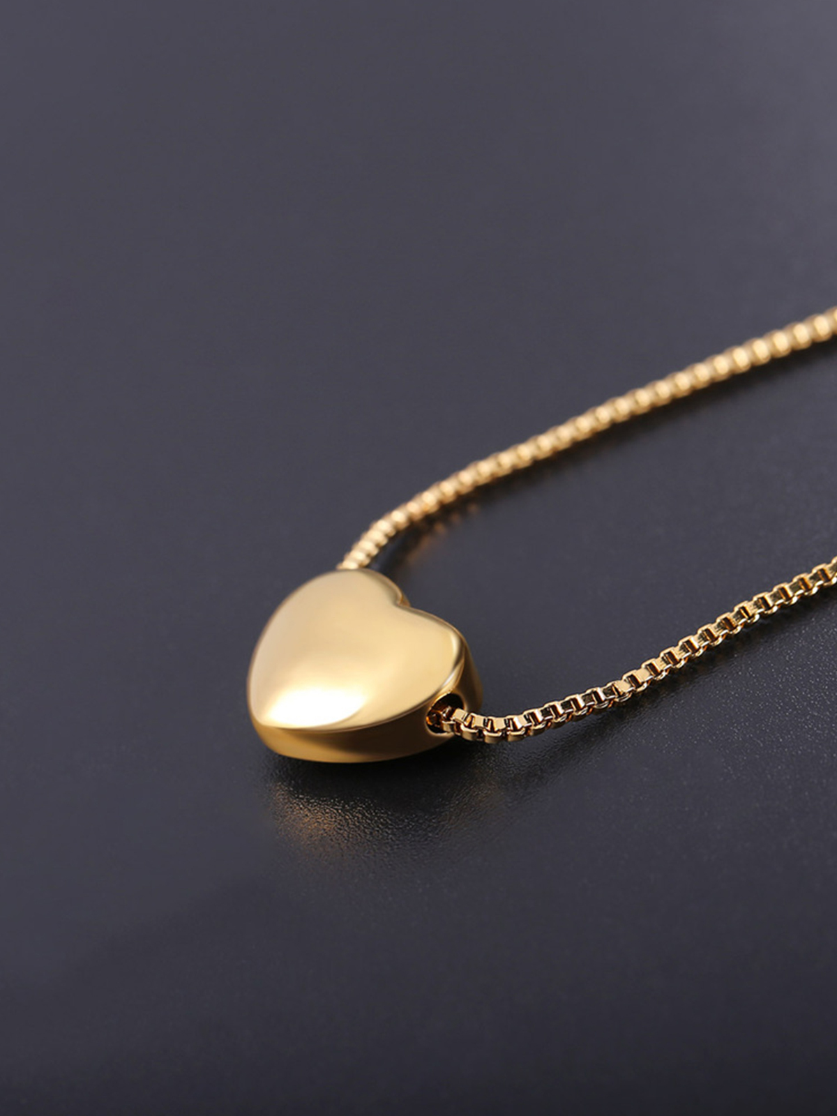 Tiny Heart Pendant Box Chain Necklace in 18K Gold Plated