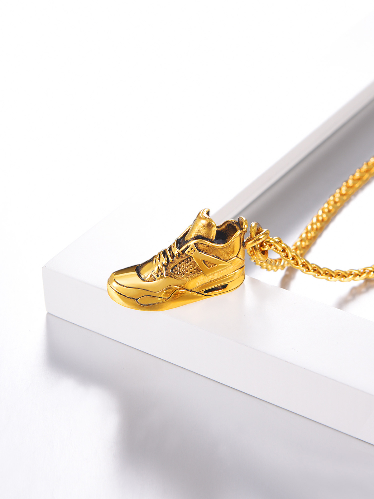 Sneaker Shoe Pendant Running Shoe Necklace in 18K Gold