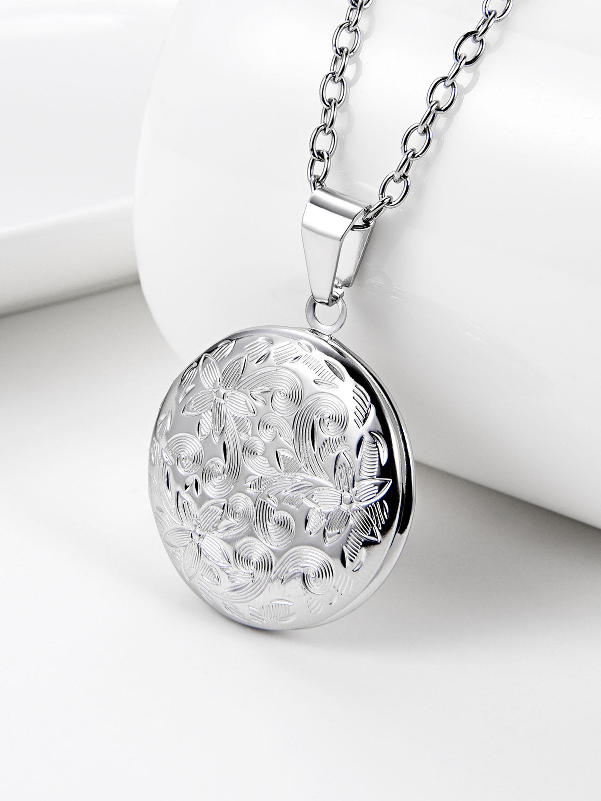 Photo Locket Pendant Flower Engraved Necklace in Stainless