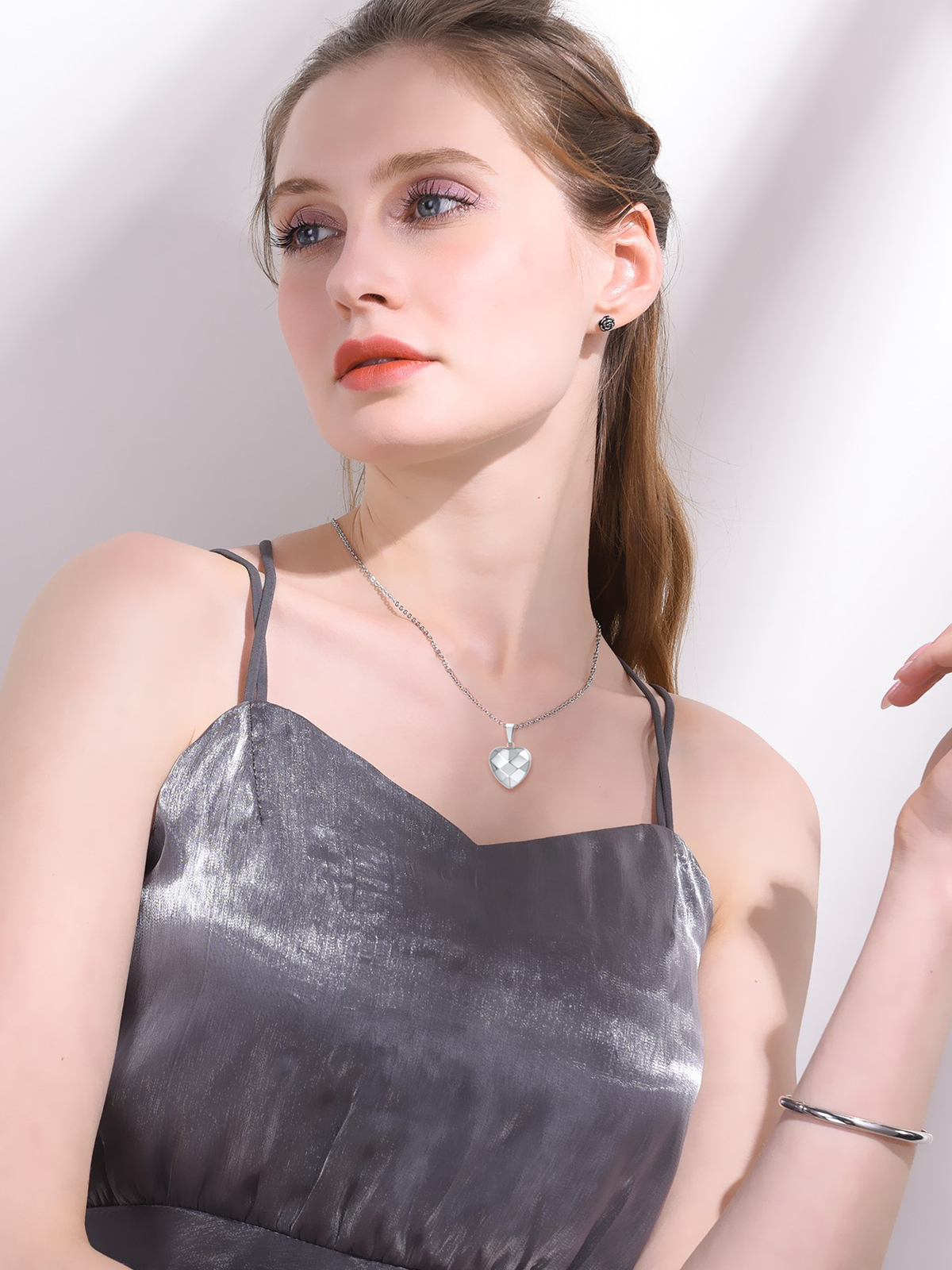 3D Facet Love Heart Pendant Necklace in Stainless
