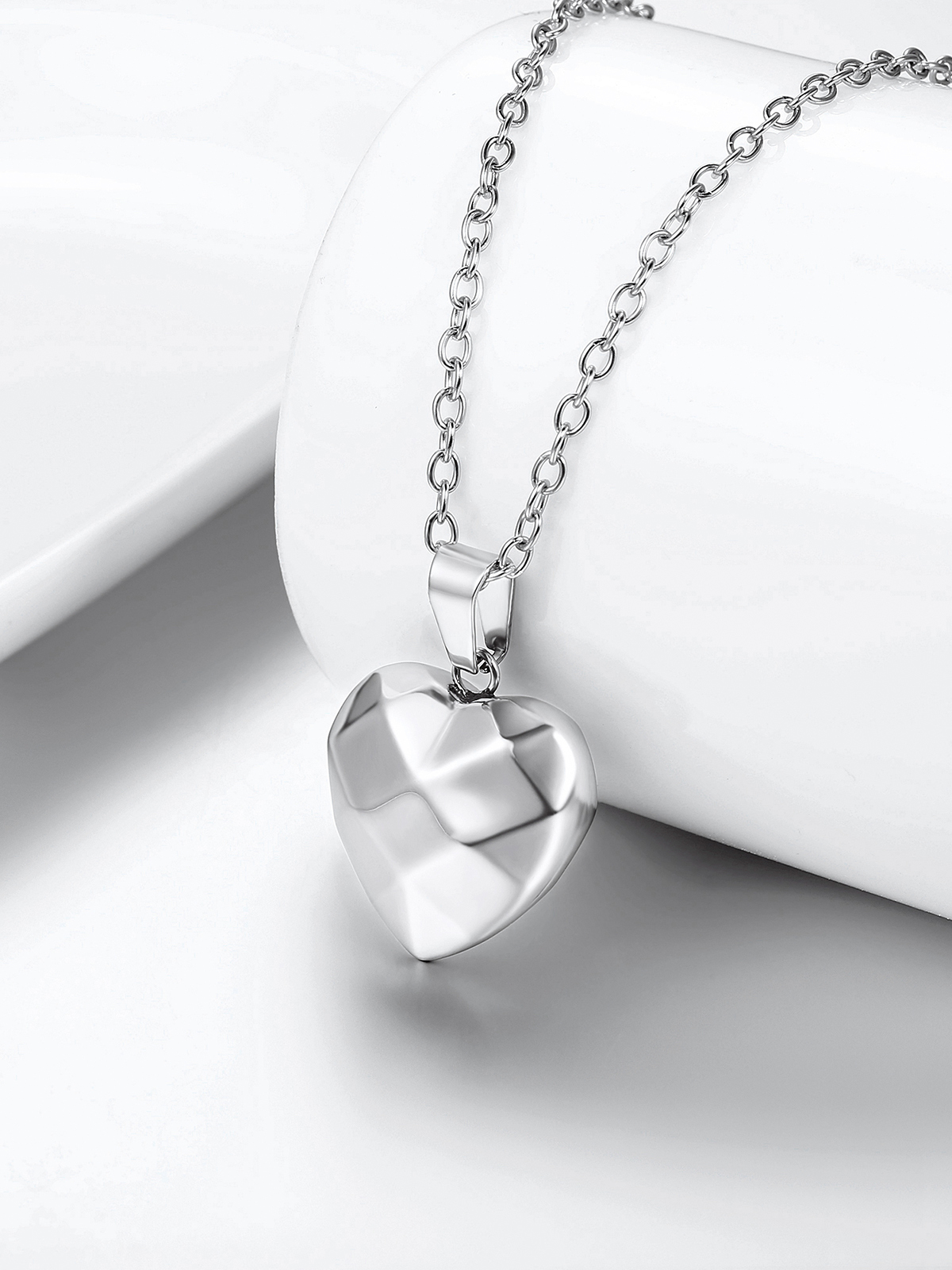 3D Facet Love Heart Pendant Necklace in Stainless