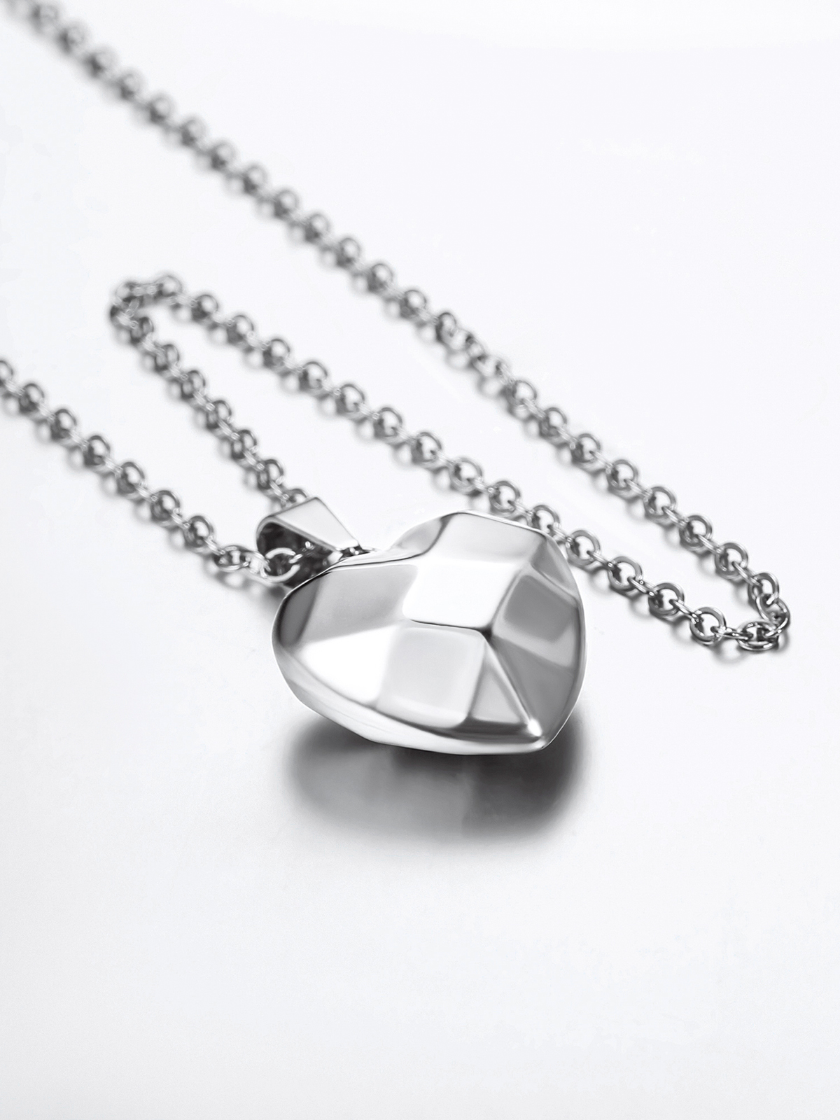 3D Facet Love Heart Pendant Necklace in Stainless