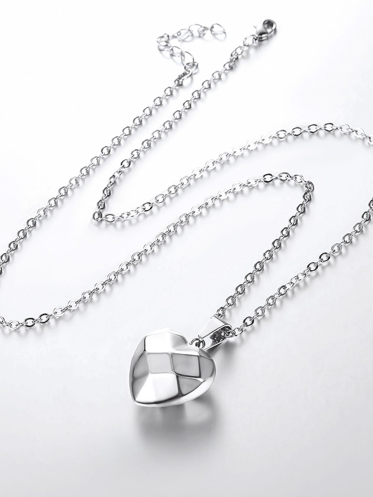 3D Facet Love Heart Pendant Necklace in Stainless