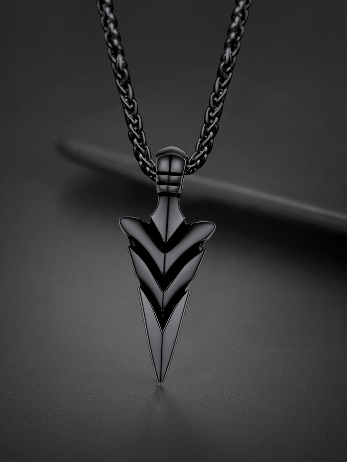 Spear Point Pendant Arrowhead Necklace in Black