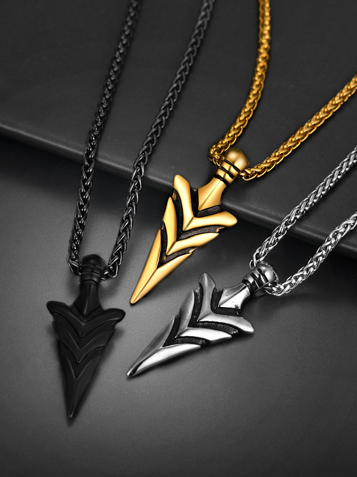 Spear Point Pendant Arrowhead Necklace in Black