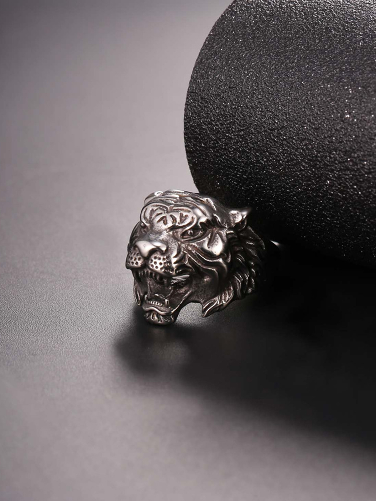 Gothic Biker Tiger Head Statement Ring in Stainless