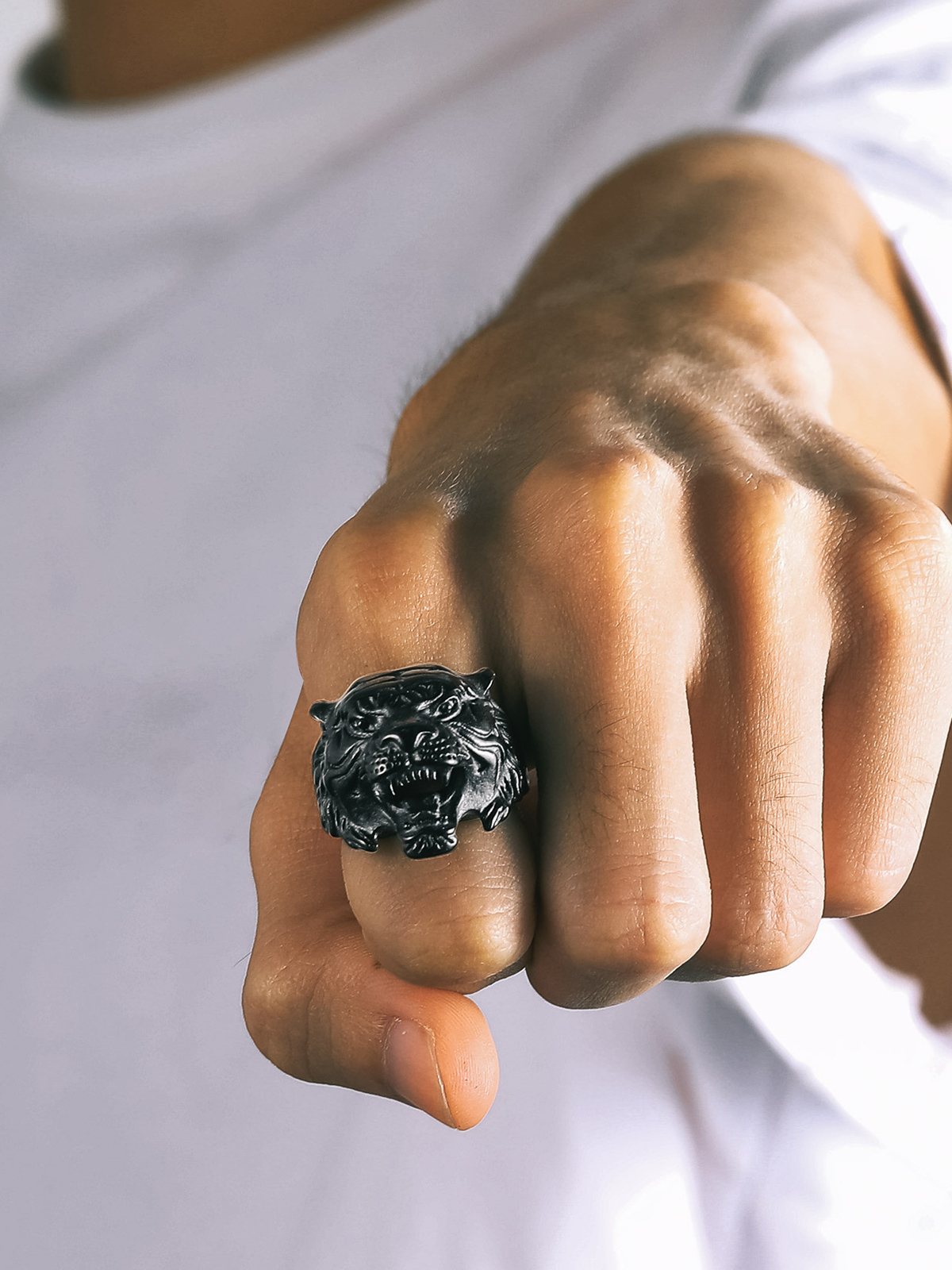 Gothic Biker Tiger Head Statement Ring in Black