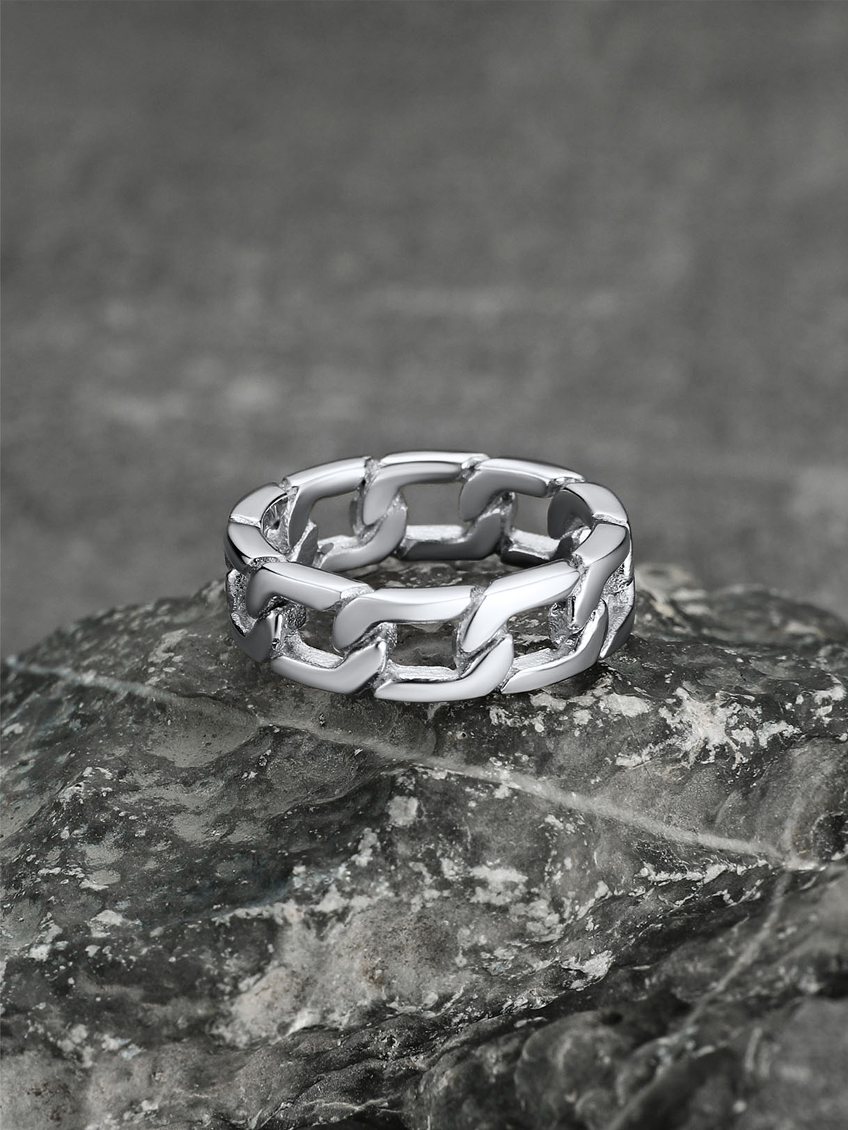 7mm Wide Band Cuban Link Chain Ring in Stainless