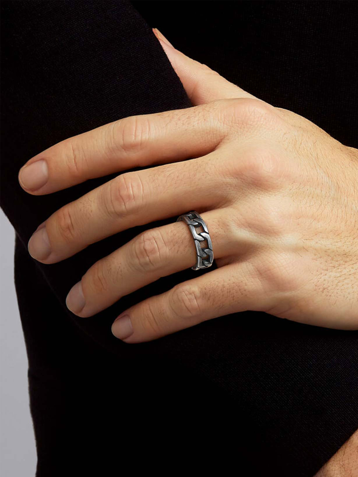 7mm Wide Band Cuban Link Chain Ring in Retro Grey