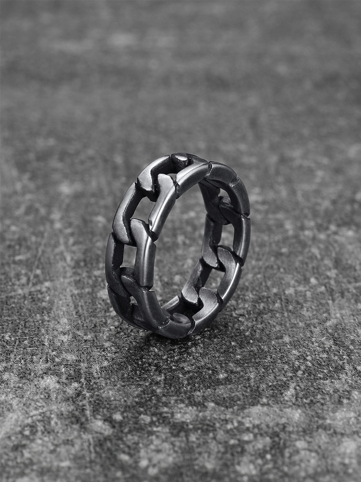 7mm Wide Band Cuban Link Chain Ring in Retro Grey