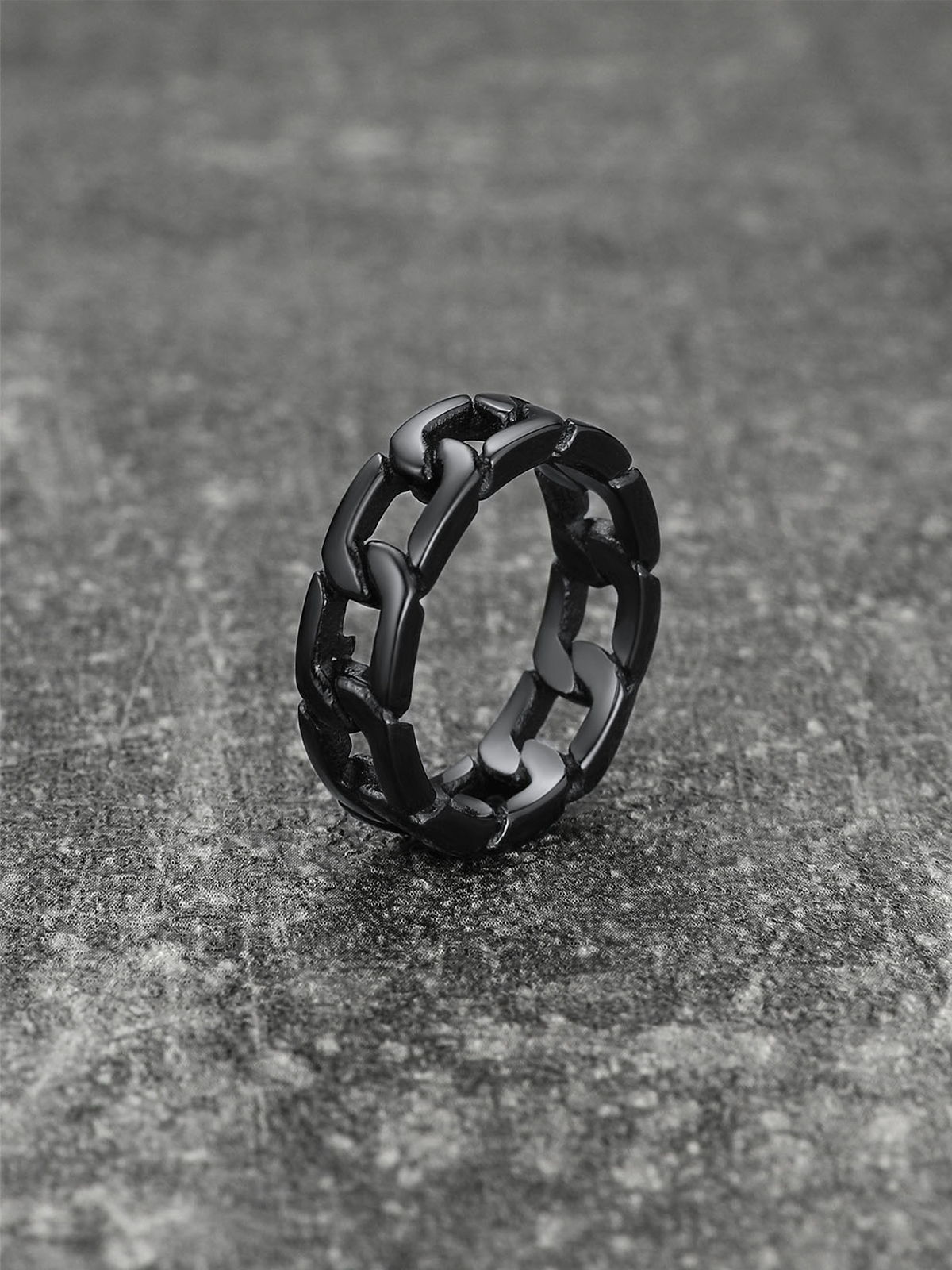 7mm Wide Band Cuban Link Chain Ring in Black